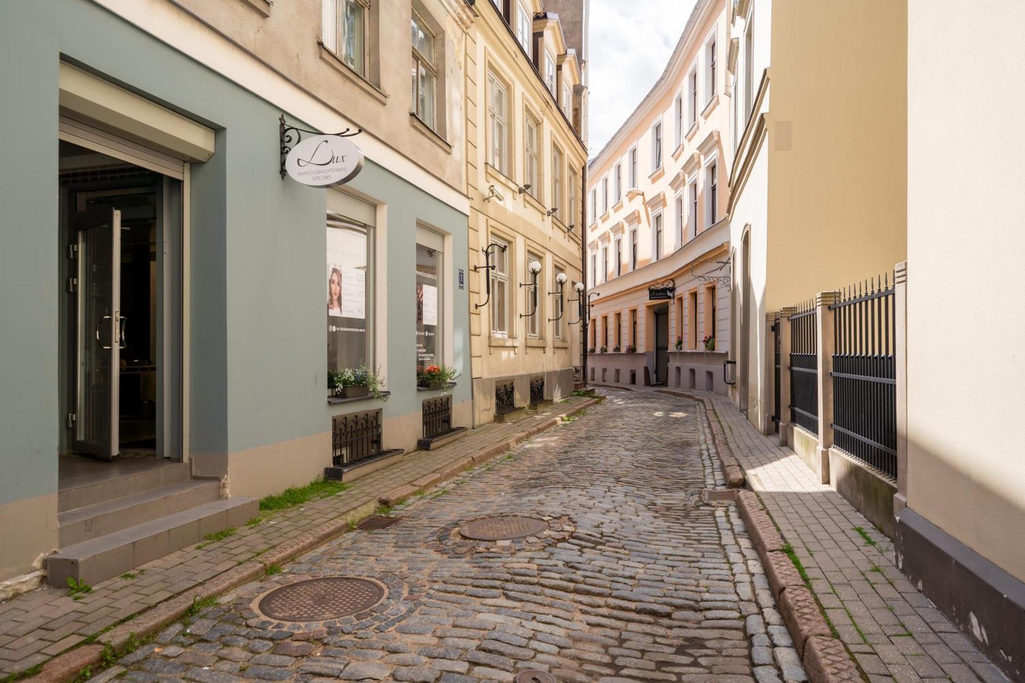Stylish Old Town Apartment On Mucenieku Street Riga Kültér fotó