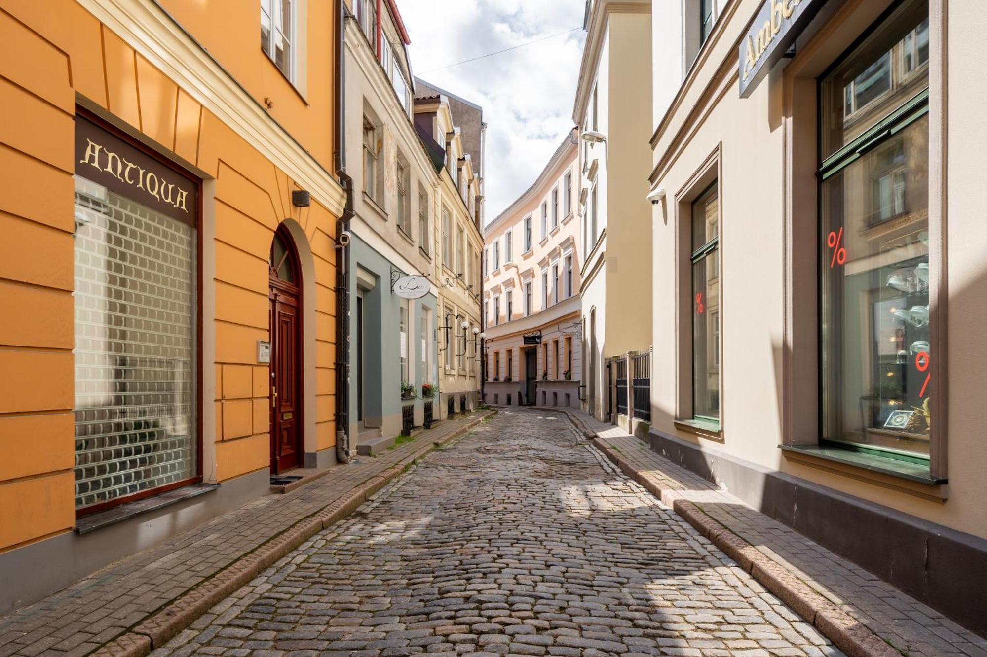 Stylish Old Town Apartment On Mucenieku Street Riga Kültér fotó